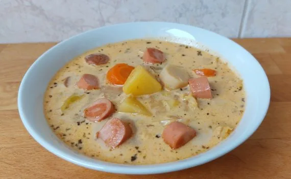 frankfurti leves zöldségekkel