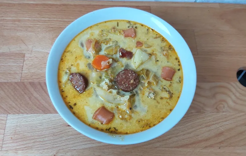 magyaros frankfurti leves